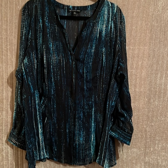 Zac & Rachel Tops - Zac & Rachel button down blouse